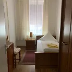 Am Freihafen Otel Duisburg