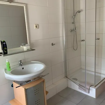 Hotel Am Freihafen 2*