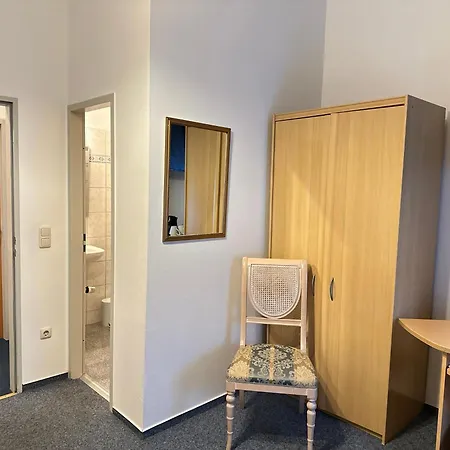 Am Freihafen 2* Duisburg