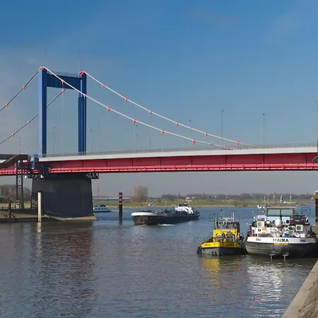 Szálloda Am Freihafen 2*