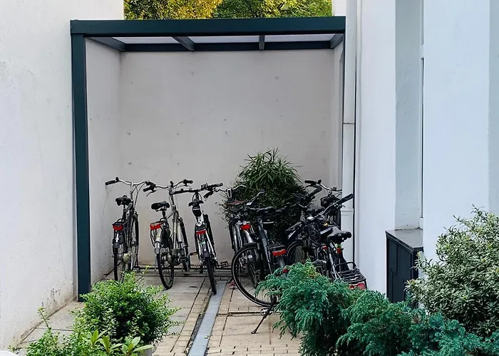 Am Freihafen Duisburg