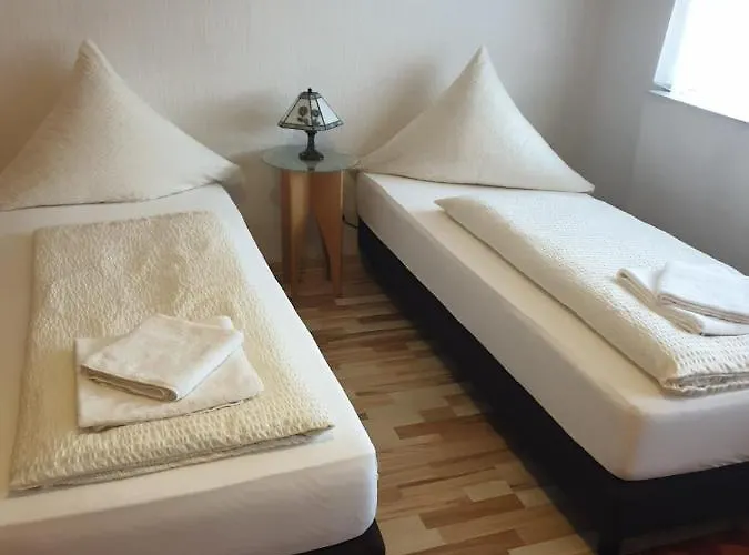 Am Freihafen Duisburg