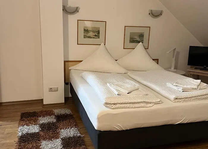 Am Freihafen Szálloda Duisburg