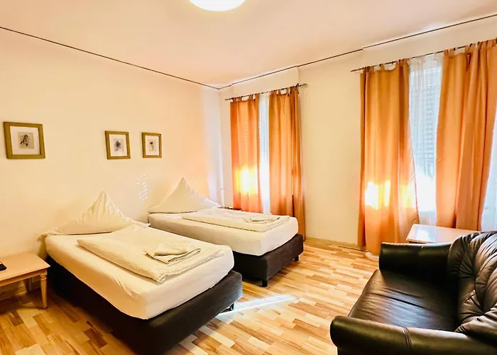 Am Freihafen Szálloda Duisburg