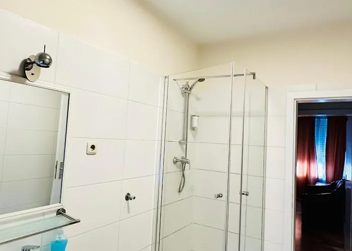 Am Freihafen Duisburg