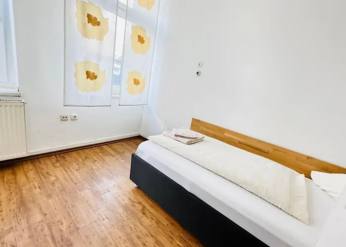 Am Freihafen Szálloda