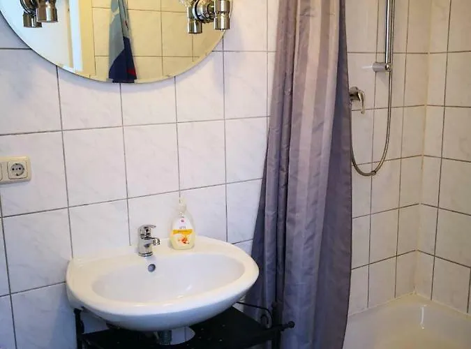 Am Freihafen Szálloda